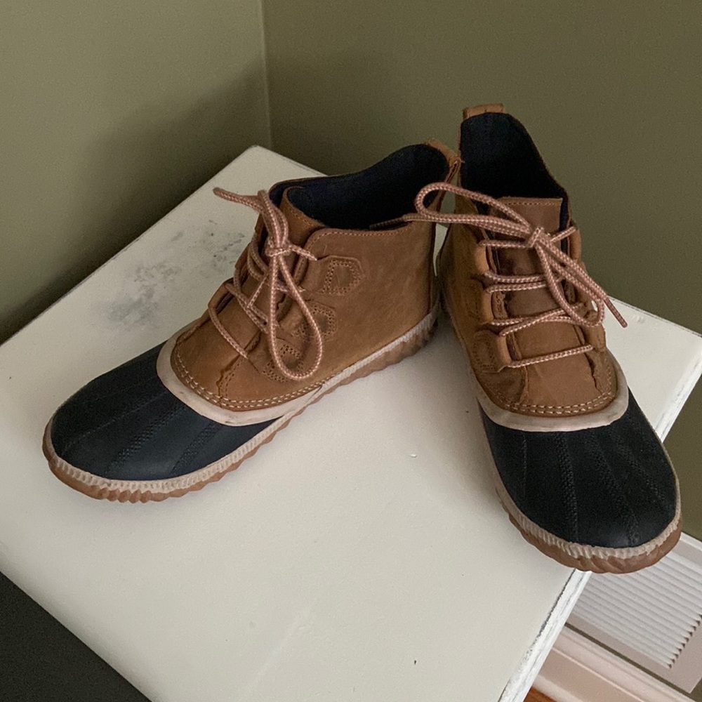 Womens size 8 sorel duck boot